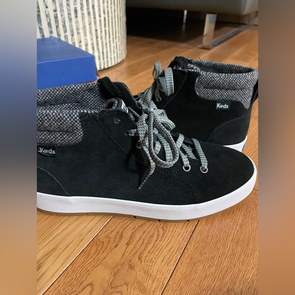 Keds Black Women’s Tahoe Suede Boots - Picture 9 of 14